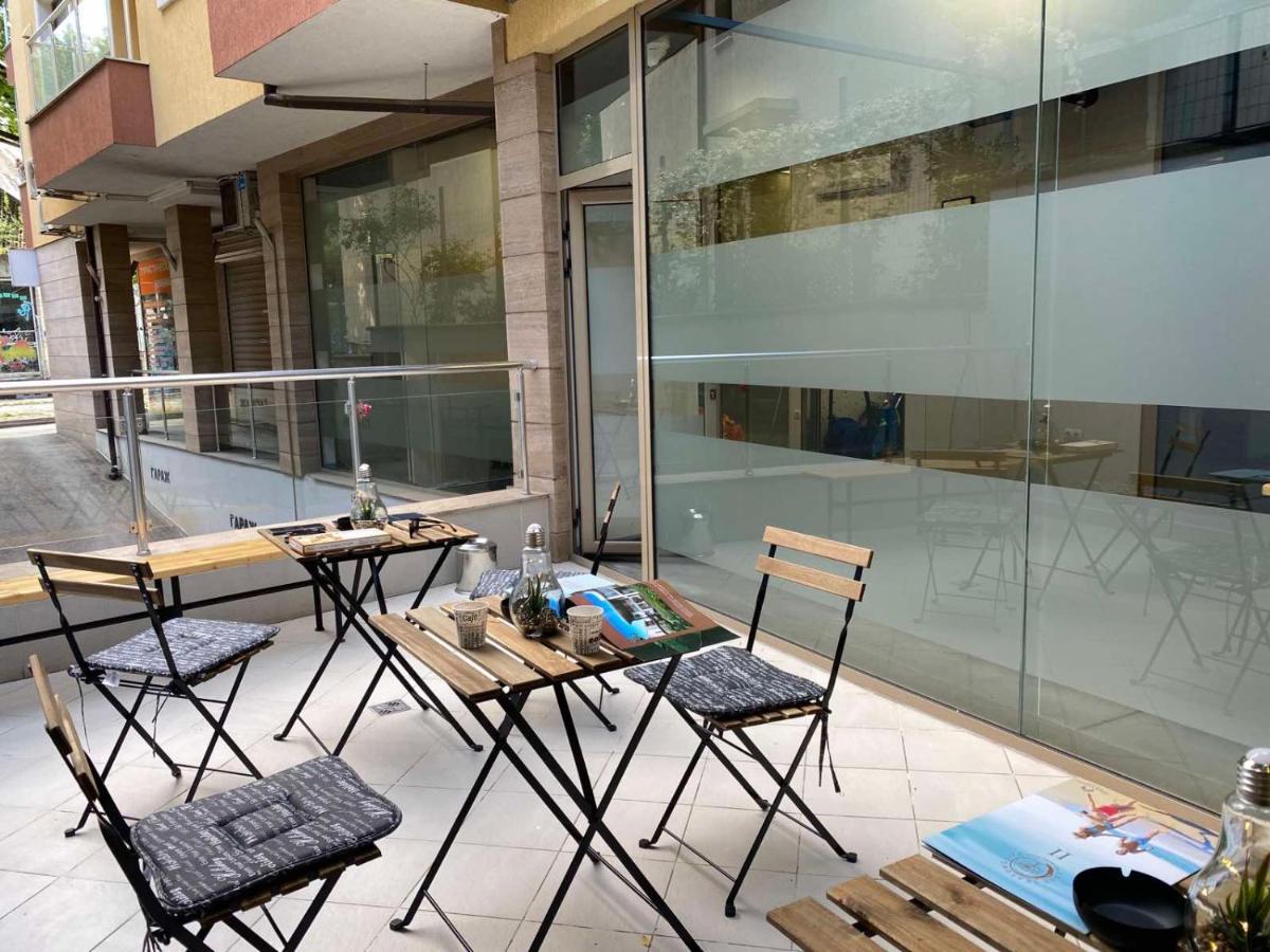 Marelis Sea Hostel Varna Exterior photo